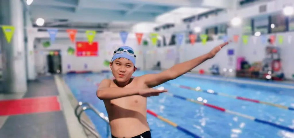 这样的孩子，到哪儿都会收到祝福！ —— 小猴子的聪明都在刀刃上！